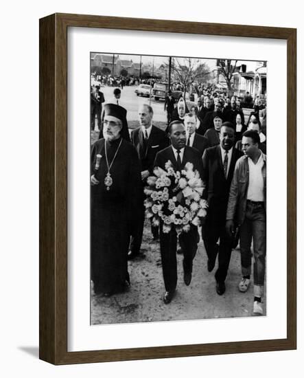 MLK Leads March for Slain Unitarian Minister 1965-null-Framed Photographic Print