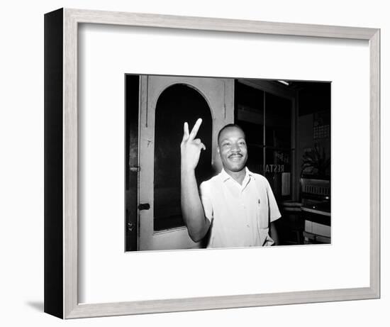 MLK St Augustine Boycott 1964-null-Framed Photographic Print