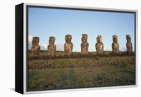 Moai of Ahu Ko Te Riku-null-Framed Premier Image Canvas