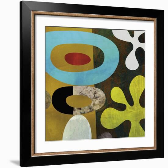 Mod Look 1-Yuko Lau-Framed Giclee Print