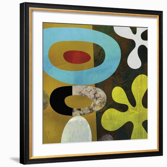 Mod Look 1-Yuko Lau-Framed Giclee Print