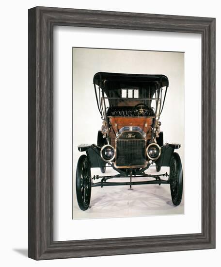 Model T Ford, 1910-null-Framed Giclee Print