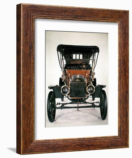 Model T Ford, 1910-null-Framed Giclee Print