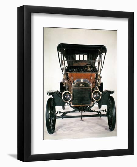 Model T Ford, 1910-null-Framed Giclee Print