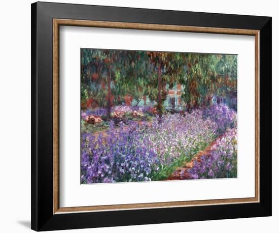 Monet: Giverny, 1900-Claude Monet-Framed Giclee Print