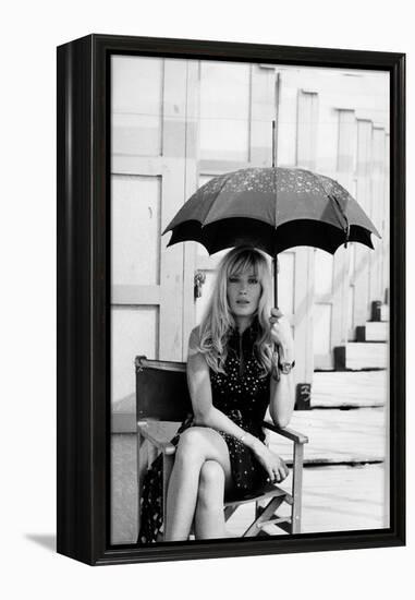 Monica Vitti Shielding Herself from the Sun with an Umbrella-Marisa Rastellini-Framed Premier Image Canvas