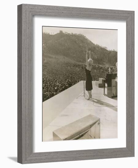 Monroe in Korea Performing-null-Framed Photo