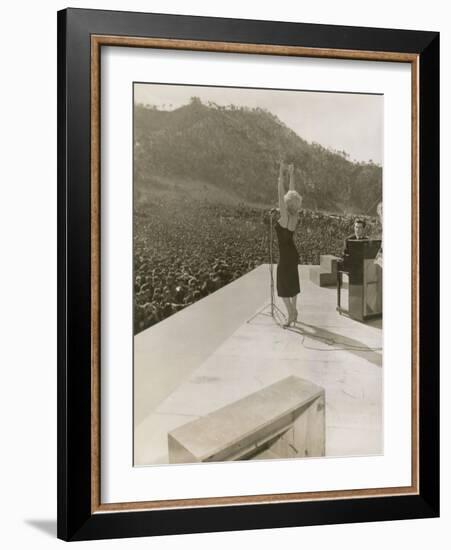 Monroe in Korea Performing-null-Framed Photo