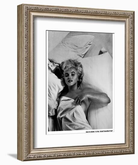 Monroe, Marilyn, 9999-null-Framed Art Print