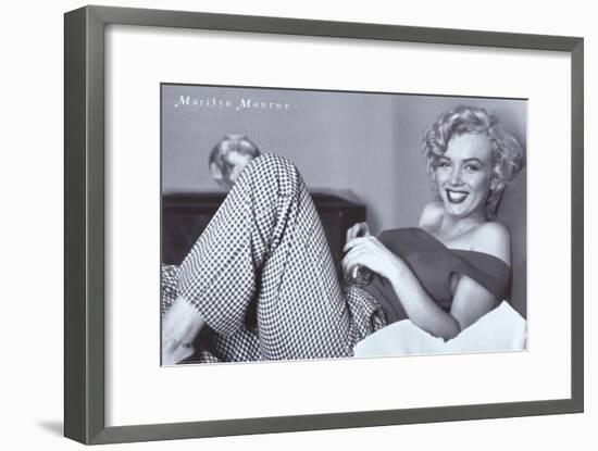 Monroe, Marilyn, 9999-null-Framed Art Print