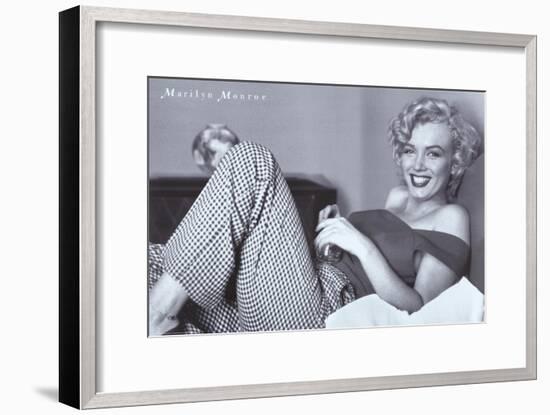 Monroe, Marilyn, 9999-null-Framed Art Print