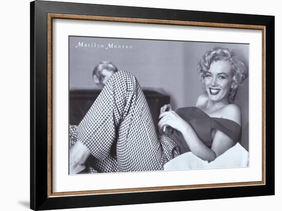 Monroe, Marilyn, 9999-null-Framed Art Print