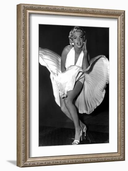 Monroe, Marilyn, 9999-null-Framed Art Print