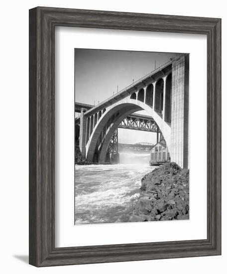 Monroe Street Bridge, Spokane River, Spokane, 1916-null-Framed Giclee Print