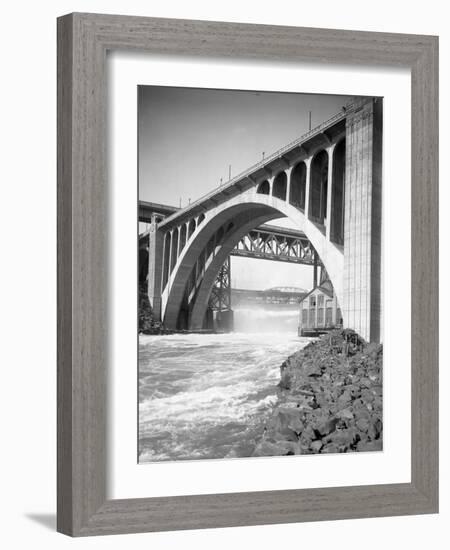 Monroe Street Bridge, Spokane River, Spokane, 1916-null-Framed Giclee Print