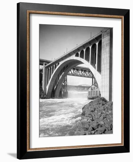 Monroe Street Bridge, Spokane River, Spokane, 1916-null-Framed Giclee Print