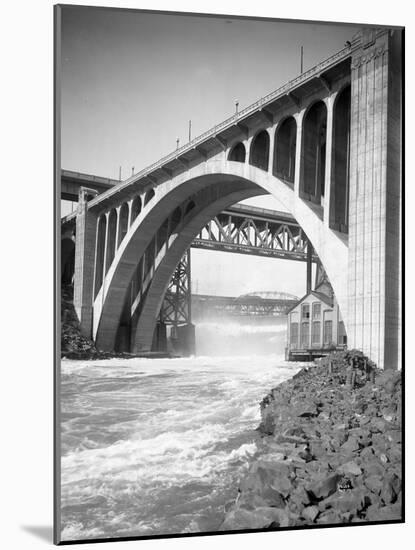 Monroe Street Bridge, Spokane River, Spokane, 1916-null-Mounted Giclee Print