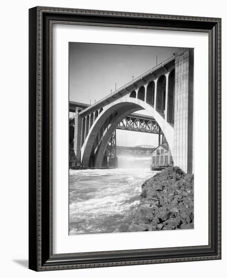 Monroe Street Bridge, Spokane River, Spokane, 1916-null-Framed Giclee Print