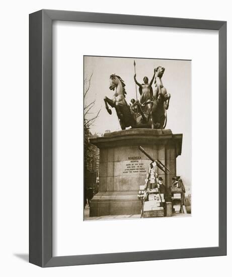 Monument to Boadicea, Westminster Bridge, London, c1926-1927-Unknown-Framed Photographic Print