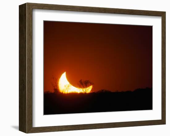 Moom Glow-Art Wolfe-Framed Photographic Print