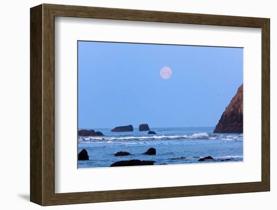 Moon Set over Rock Formations at Low Tide, Bandon Beach, Oregon, USA-Craig Tuttle-Framed Photographic Print