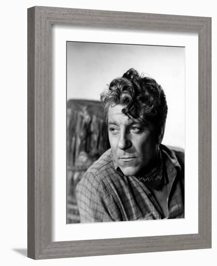 Moontide, Jean Gabin, 1942-null-Framed Photo