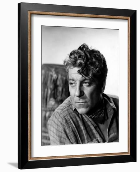 Moontide, Jean Gabin, 1942-null-Framed Photo