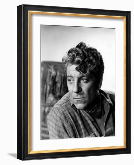 Moontide, Jean Gabin, 1942-null-Framed Photo