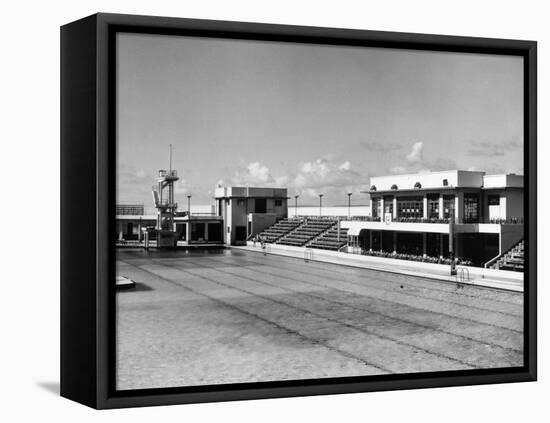 Morecambe Lido-null-Framed Premier Image Canvas