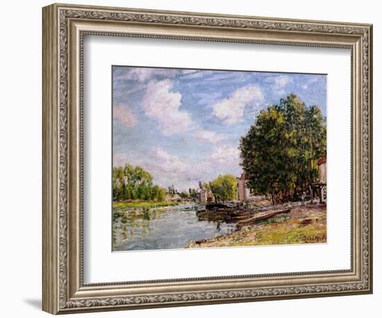 Moret-Sur-Loing, 1885-Alfred Sisley-Framed Giclee Print