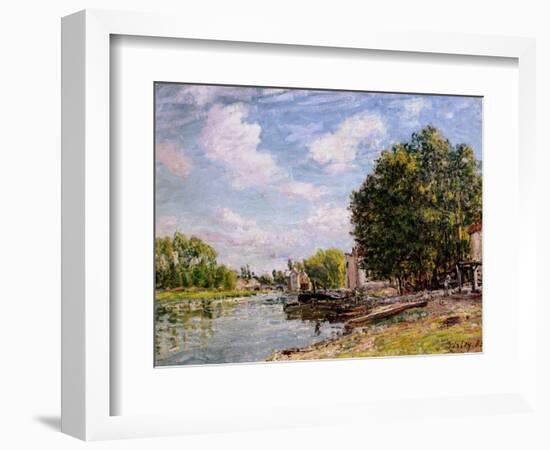 Moret-Sur-Loing, 1885-Alfred Sisley-Framed Giclee Print