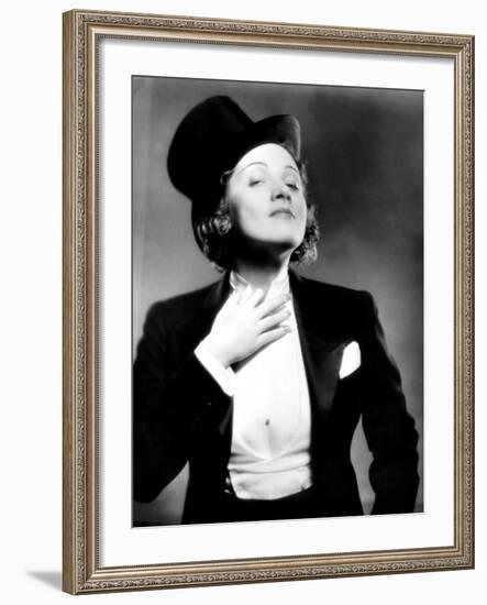 Morocco, Marlene Dietrich, 1930-null-Framed Photo