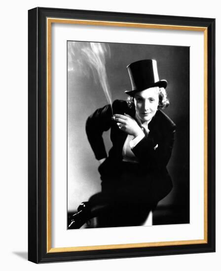 Morocco, Marlene Dietrich, 1930-null-Framed Photo