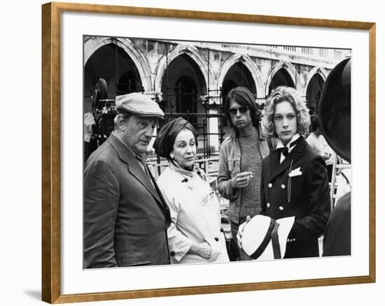 MORTE A VENEZIA / MORT A VENISE, 1971 directed by LUCHINO VISCONT On the set, Luchino Visconti and -null-Framed Photo