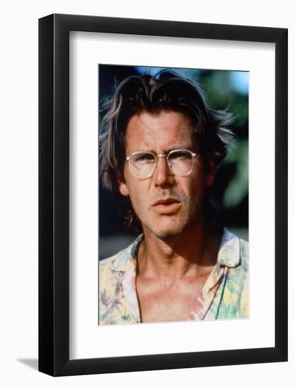 MOSQUITO COAST, 1986 directed by PETER WEIR Harrison Ford (photo)-null-Framed Photo