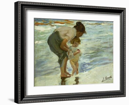 Mother and Child at the Beach, 1908-Joaquin Sorolla-Framed Giclee Print