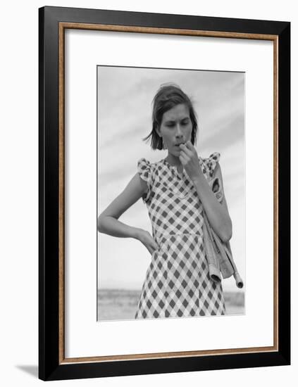 Mother Returned by Relief Administration-Dorothea Lange-Framed Art Print