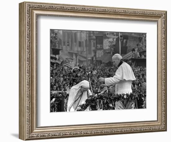 Mother Teresa Ascends the Podium to Stand Side by Side with Pope John Paul II-null-Framed Photographic Print