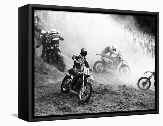 Motocross Scrambling-null-Framed Premier Image Canvas