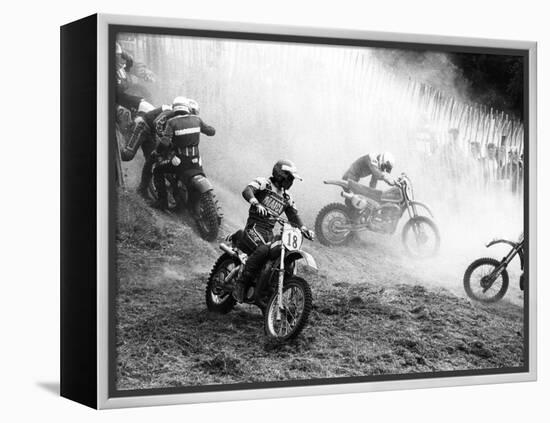 Motocross Scrambling-null-Framed Premier Image Canvas