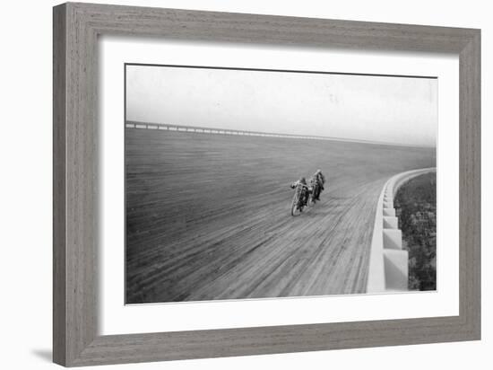 Motorbikes Racing at Speedway Park, Maywood, Chicago, Illinois, USA, 1915-null-Framed Photographic Print