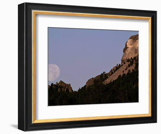 Mount Rushmore Cleaning-Charlie Riedel-Framed Photographic Print