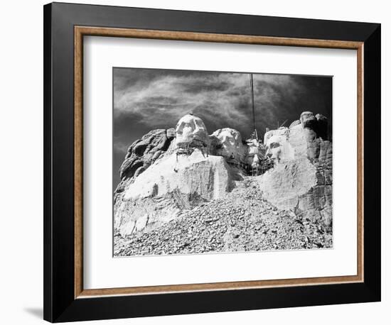 Mount Rushmore Construction-null-Framed Photographic Print