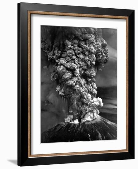 Mount St. Helens in Eruption on May 18, 1980-null-Framed Photo