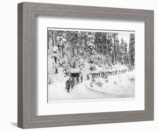 Mountain Infantrymen in the Vosges, 1918-Jacques Moreau-Framed Giclee Print