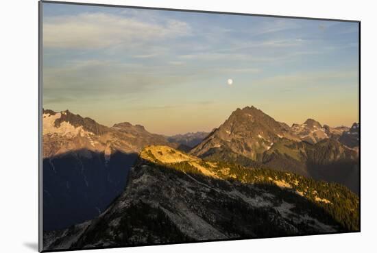 Mountain View Of The North Cascade Mountain Range During Summer In Washington-Hannah Dewey-Mounted Photographic Print