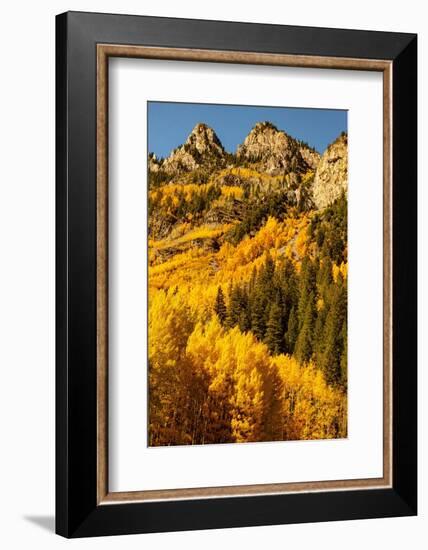 Mountains surrounding the Maroon Bells-Snowmass Wilderness in Aspen, Colorado.-Mallorie Ostrowitz-Framed Photographic Print