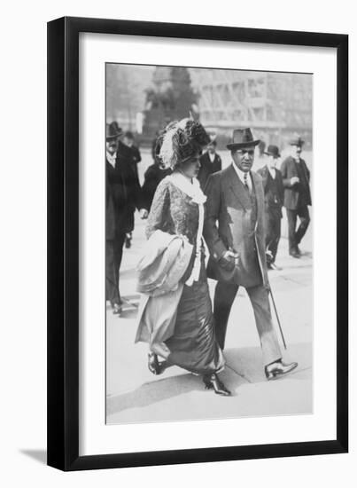 Mr. and Mrs. Enrico Caruso-null-Framed Art Print