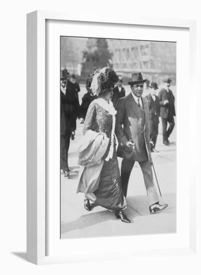 Mr. and Mrs. Enrico Caruso-null-Framed Art Print