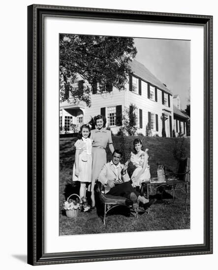 Mr. Blandings Builds His Dream House, Sharyn Moffett, Myrna Loy, Cary Grant, Connie Marshall, 1948-null-Framed Photo